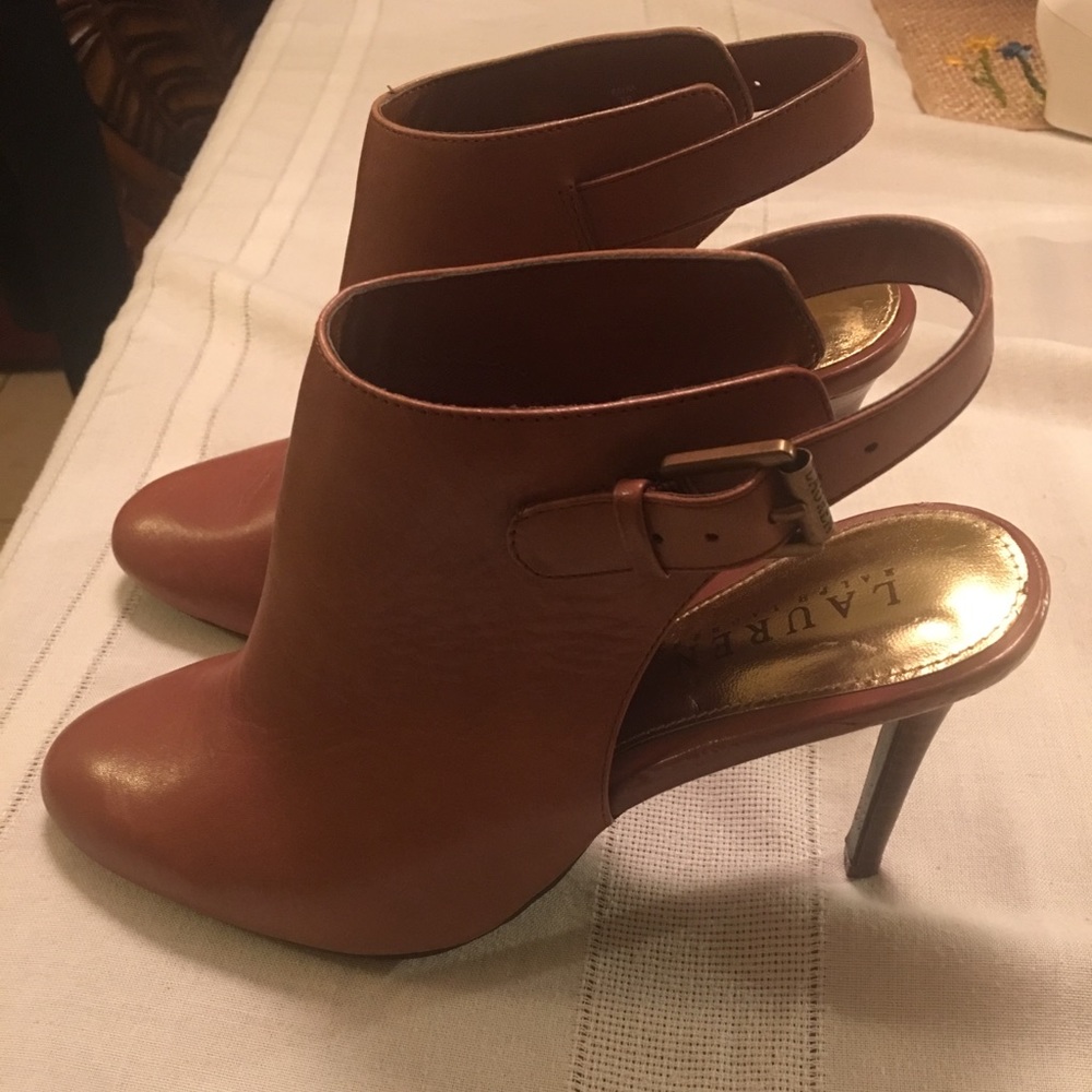 Ralph Lauren  Brown Shooties Size 8